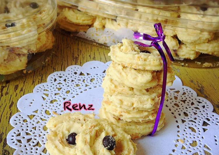 Kue sagu keju