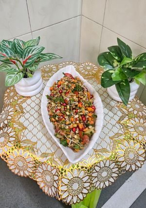 A picture of Sprouted moong healthy salad.