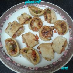 A picture of Pizza roll.