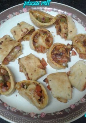 A picture of Pizza roll.