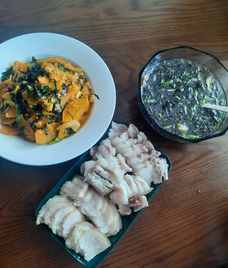 bí đỏ xào lá lốt