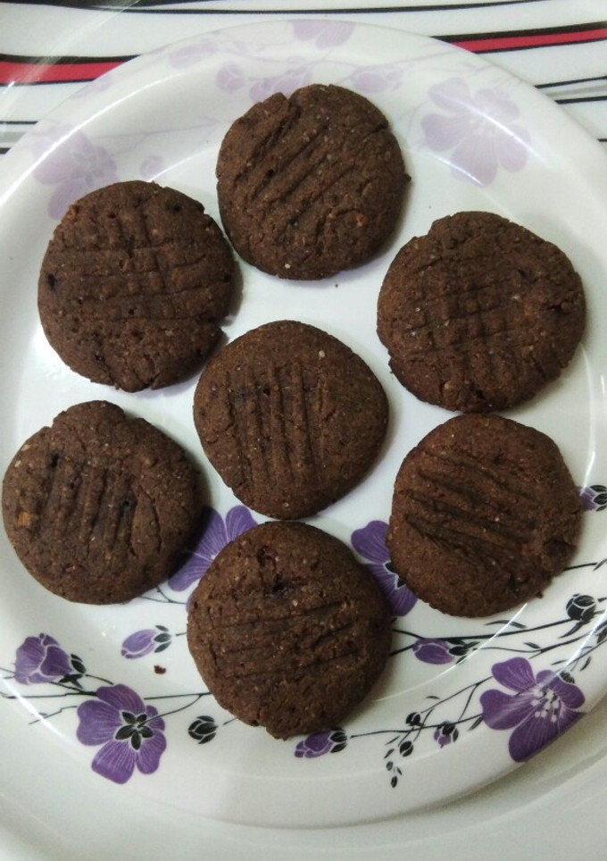 ராகி நட்ஸ் குக்கீஸ் (Raagi nuts cookies recipe in tamil) செய்முறை முக்கிய புகைப்படம்