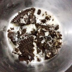 A picture of Dark Fantasy Cream Shots.