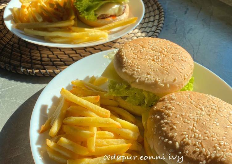 Homemade patty burger ala Eonni Ivy