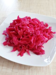 عکسی از دستور ترشی کلم قرمز🤩🤩
