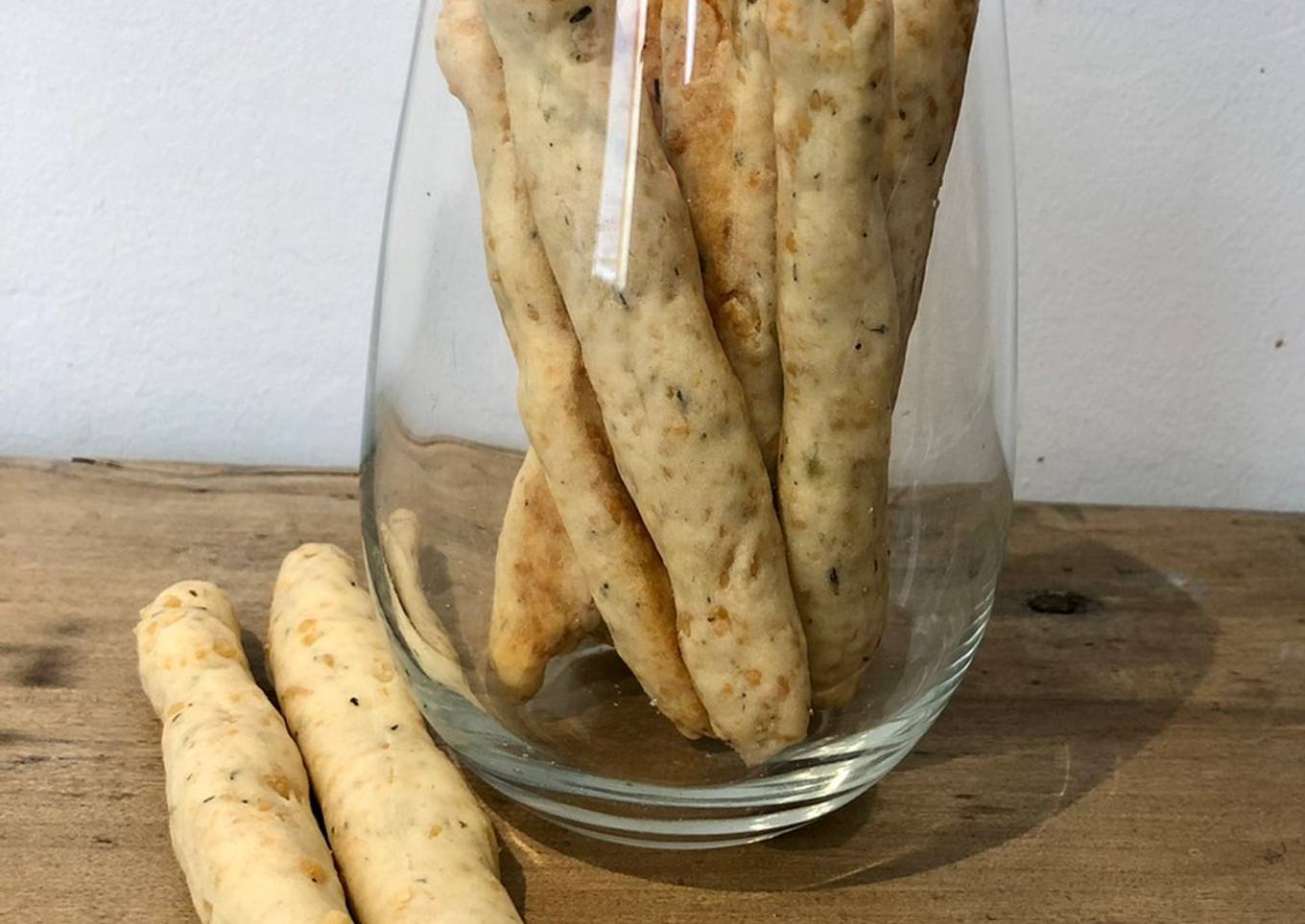 Gressins au parmesan et romarin