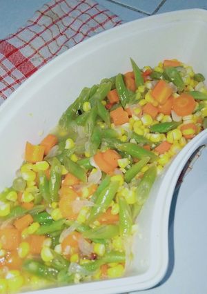 Foto resep Asam manis Merah kuning hijau (wortel, jagung, buncis)