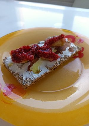 Une photo de Tartine chèvre frais et figues