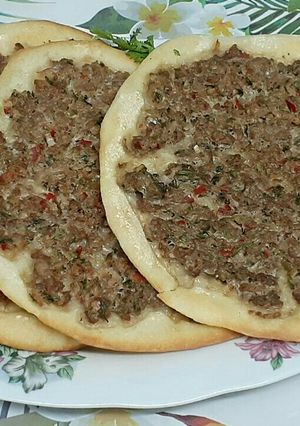 A picture of Sfiha (Lahm bi Ajeen).