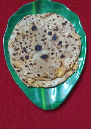 पनीर पराठा (Paneer paratha recipe in Hindi) रेसिपी मुख्य फोटो