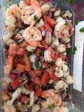 Ensalada de camarones y pulpo