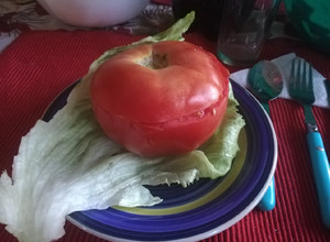 Una foto de Tomate relleno