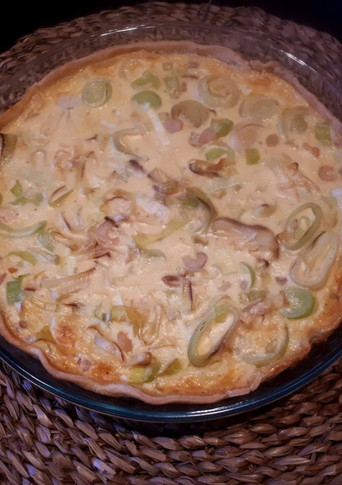 Una foto de Quiche de puerros y gambas