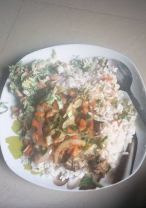 A picture of Chicken curry sauce.