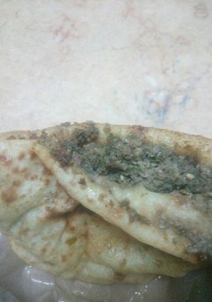A picture of Hawawshi.