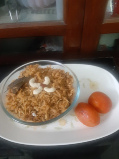 टोमेटो राइस (Tomato rice recipe in hindi) रेसिपी मुख्य फोटो