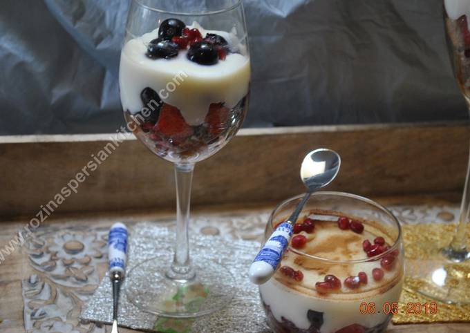 Fruity Rice Pudding  فرنی میوه ای