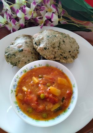 A picture of Palak Puri.