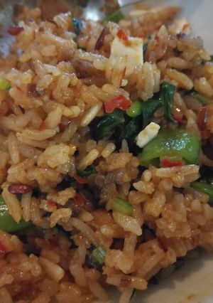 รูปของ ข้าวผัดน้ำพริกเผาไข่เค็ม(มังสวิรัติ)