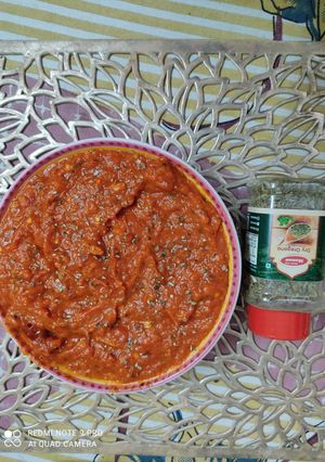 पिज़्ज़ा, पास्ता सॉस (रेड)(pizza pasta sauce recipe in hindi) रेसिपी मुख्य फोटो