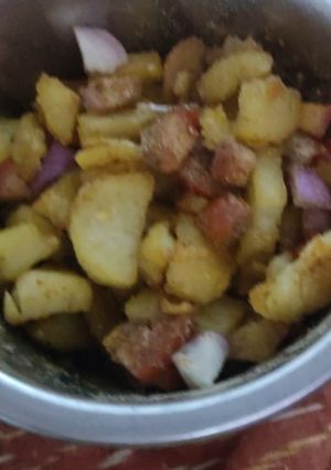 A picture of Sukha aloo ki sabji.