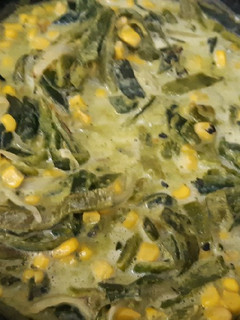 Una foto de Rajas con elote