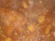 Una foto de espinazo de cerdo guisado