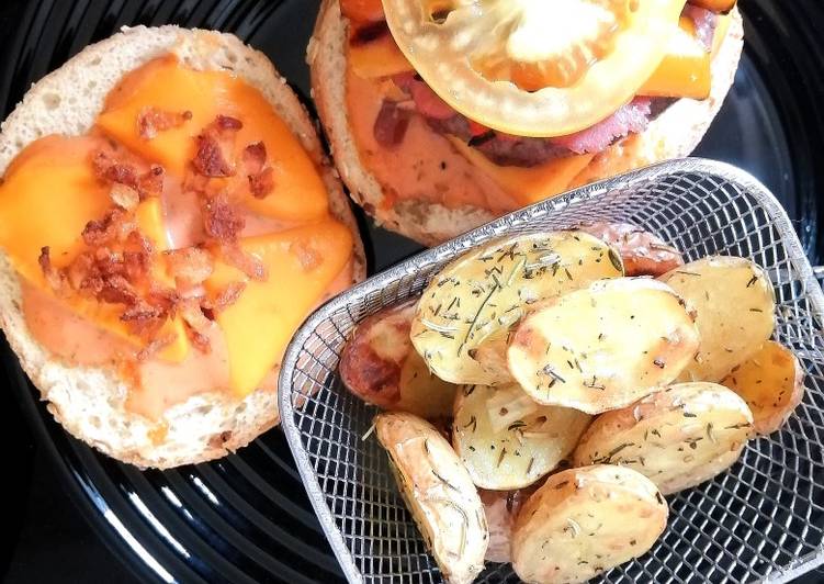 Nos 8 Meilleures Recettes de Burgers viande haché, pommes de terre au four et sa sauce maison