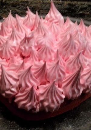 Una foto de Bizcochuelo de color. Más merengue de color + tips