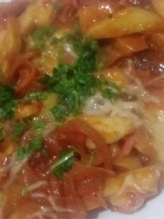 صورة لوصفة اصابع البطاطا بصلصة طماطم والمودزاريلا