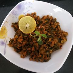 A picture of Methi keema.