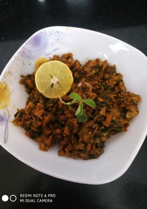 A picture of Methi keema.