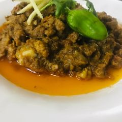 A picture of 3 spices qeema fry.