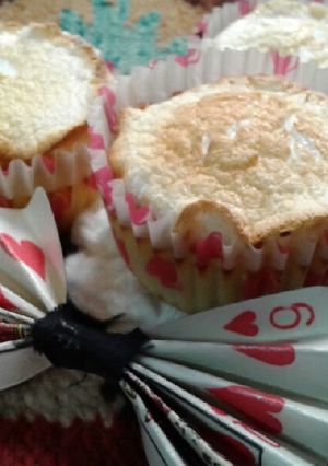 Una foto de Muffins de limón con Merengue