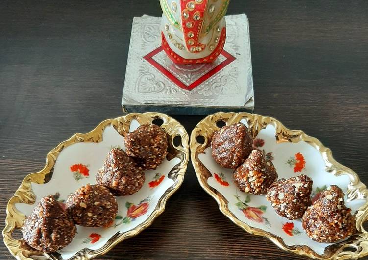 Dry fruit modak