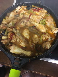 Una foto de Pollo en salsa rico rico