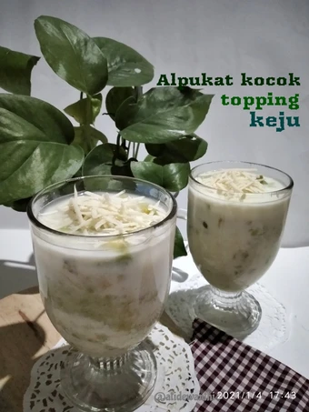 Langkah Mudah untuk Menyiapkan Resep Alpukat kocok topping keju yang Lezat Sekali Anti Ribet, Bisa Manjain Lidah