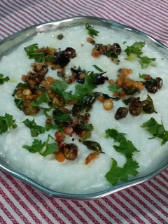 தயிர் சாதம் /Curd Rice (Thayir saatham Recipe in Tamil) செய்முறை முக்கிய புகைப்படம்