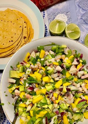 Foto principal de Tacos con gambas y rodajas de mar