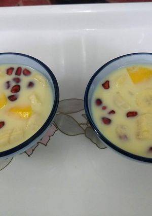 A picture of Custard.