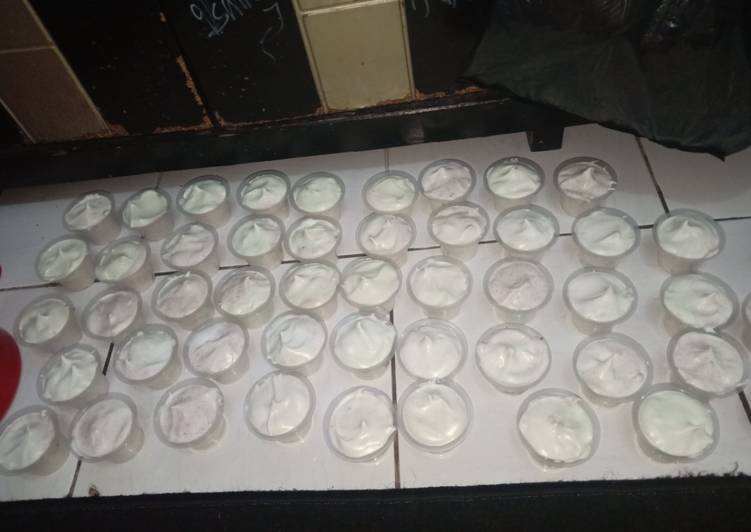 Cara Gampang Menyiapkan Es krim oreo + melon, Lezat Sekali