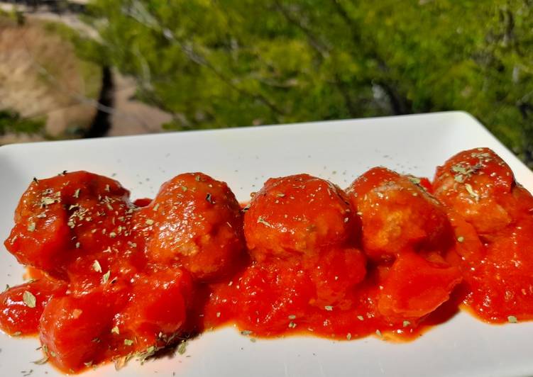 Albóndigas en Salsa de tomate