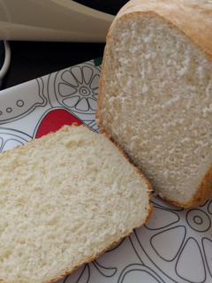 🍞Fehér kenyér, kenyérsütőgépben készítve🍞 recept fotója