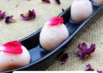 Easiest Way to Cook Delicious Spongy Rose Rasgullas
