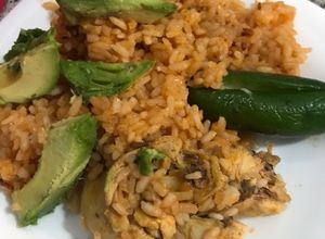 Una foto de Arroz con pollo de Tita