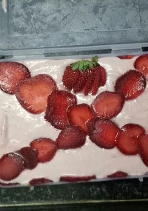 A picture of Homemade strawberry ice cream.