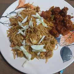 Egg Chicken Chowmein A picture of Egg Chicken Chowmein.