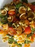 Ensalada de pasta con langostinos y mejillones