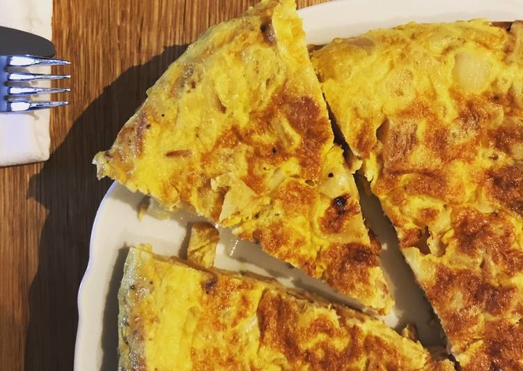 Recipe of Super Quick Homemade Spanish omelette from leftover chips