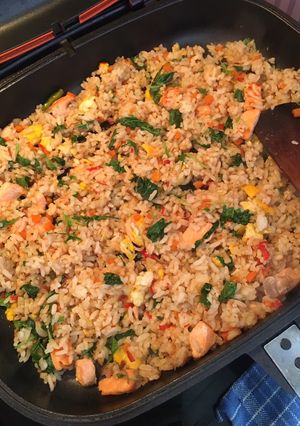 Foto resep Nasi Goreng Salmon (Nasi Goreng Sehat)